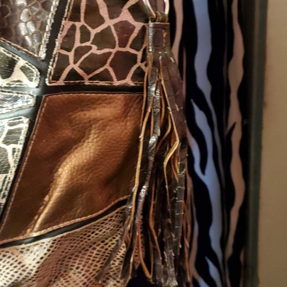 Animal Print Shoulder Bag - Picture 2 of 6